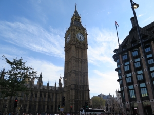 Słynny Big Ben czyli wieża zegarowa Elizabeth Tower
