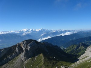Widok z Pilatusa na Alpy